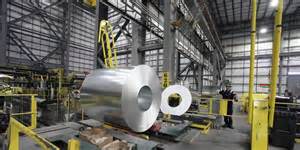 纽柯宣布下调第三季度盈利指导,主要原因是多个业务板块盈利能力下降。深入探讨此次调整背后的市场环境、行业挑战及公司应对策略,揭示钢铁行业当前面临的复杂局势。
