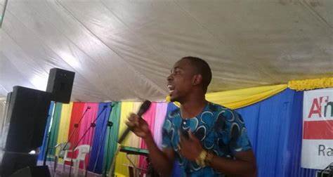 本文全面探讨Alex Mkalo在马拉维社会发展中的影响力,结合其活动及相关动态,深度剖析该地区社会、经济及文化变迁,呈现一个多维度的本地视角分析。
