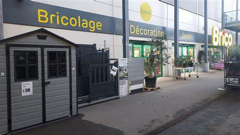 深入了解位于比利时Court-Saint-Etienne的Hubo五金店,及其丰富的产品和卓越服务,帮助您轻松完成家居装修和DIY项目,实现理想生活空间的打造。
