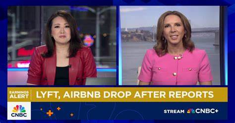 本文深入探讨了伯恩斯坦分析师对Lyft股票的谨慎立场,详细分析了加州即将实施的相关法律对Lyft业务模式和财务表现的潜在影响,以及业内其他观点和市场动态,帮助投资者全面了解Lyft未来发展趋势与风险机遇。
