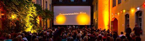 弗莱堡Cinéfête电影节为影迷呈现丰富多样的电影作品,汇聚国内外优秀影片,打造一场独特的文化盛宴。无论是家庭观影还是电影爱好者,都能在这里找到心仪之作,体验电影艺术的魅力。
