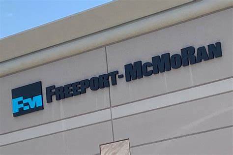 Freeport-McMoRan近日宣布,由于印尼Grasberg矿区发生事故,公司预计第三季度铜和黄金的合并销售量将明显下降,本文深度解析事件背景、对全球金属市场的潜在影响以及未来展望。
