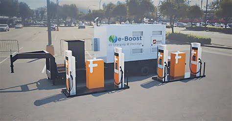 先锋电力(Pioneer Power)通过经销商AssetWorks获得加州长滩市72.5万美元合同,为城市清运车队和中重型电动车提供250kW e-Boost Mobile 'Stretch'移动充电系统,展示出移动与模块化充电在车队电气化中的应用价值与可扩展前景。
