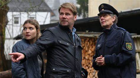 本文详细介绍了德国知名电视台ZDF Mediathek中丰富的犯罪剧系列资源,解析了其多样的节目形式与观看方式,帮助观众深入了解该平台的独特优势与使用体验。
