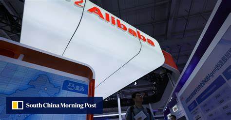 阿里巴巴股价突破四年高点,背后是公司在人工智能领域的积极布局以及知名投资人凯茜·伍德旗下方舟投资管理公司的大规模买入,显示出全球资本对中国科技股的重新青睐与信心。
