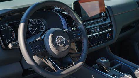 深入了解雷顿地区的优质日产汽车经销商Younker Nissan,探讨其新车销售、二手车选择、融资服务及维修保养优势,为您购车和用车提供全方位指导。
