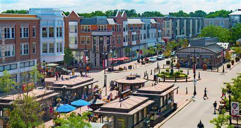 介绍俄亥俄州西莱克克罗克公园的丰富商铺、餐饮选择、娱乐活动及优质生活配套,助力访客和居民深入了解这一集购物、休闲、居住于一体的综合社区中心。
