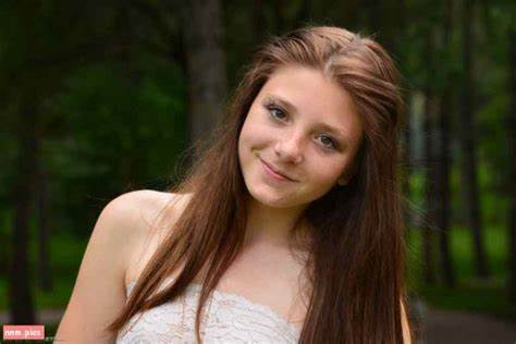 本文全面解析银星萌芽与瓦伦西亚定制服务的相关信息,揭示其市场背景、用户需求及发展趋势,助力读者深入了解这一领域的独特优势与潜力。
