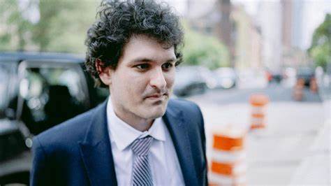 探索萨姆·班克曼-弗里德的崛起与坠落,揭示这位曾经的加密货币亿万富翁如何因涉嫌欺诈面临法庭审判,以及这一事件对加密行业和投资者的深远影响。
