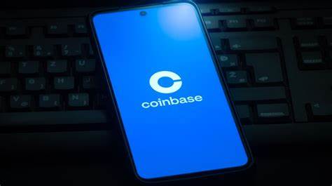 Coinbase全新集成去中心化交易所功能,支持Base网络原生代币,提供即时上线、零网络费用服务,为用户带来更加便捷及多样化的数字资产交易体验,同时为潜力代币提供进入主流平台的新渠道。本文将深入剖析该创新举措的核心亮点及未来发展前景。
