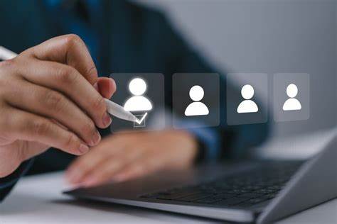 从戴夫·拉姆齐的亲身经历出发,解析企业对HR的误解与恐惧,探讨中小企业何时以及如何建立有效的人力资源职能,提供实操建议帮助管理者将HR变成支持业务增长的战略伙伴,而不是成本中心或官僚机构。
