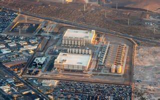 随着人工智能技术的快速发展,全球科技巨头纷纷加码基础设施投资,推动AI领域进入一个崭新的增长阶段。本文深入探讨了人工智能基础设施背后的重大投资及其对行业的深远影响。
