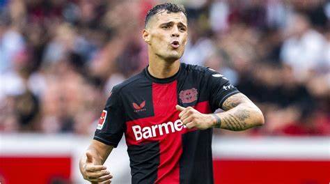 深入解析瑞士中场核心格拉尼特·扎卡的最新转会传闻及其职业生涯发展,结合市场价值和俱乐部意向,为足球迷揭示未来可能的转会道路。
