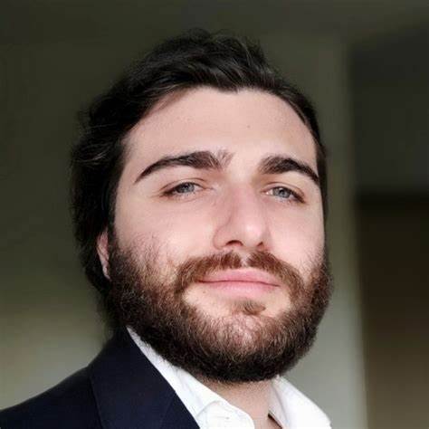 深入了解利松内地区的心理健康资源,介绍多位资深心理学家及其专长领域,助您找到适合的心理支持,提升情绪健康与生活质量。
