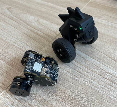 探索如何通过创新设计和精细工程,克服成本与体积限制,将科幻电影中的机器人游戏变为现实家庭娱乐的新体验。
