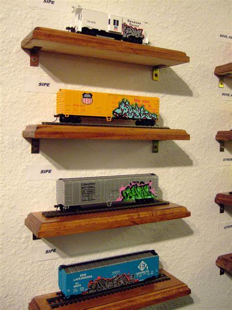 探讨Rails社区存在的问题,包括技术缺陷、社区文化和行业生态,揭示其影响与背后的深层原因,助力开发者更全面地理解该生态环境。
