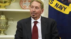 探讨Oracle创始人拉里·埃里森如何引领公司利用其数据库技术优势,抢占未来人工智能训练与推理这两大多万亿美元市场,实现云计算与人工智能的跨越式发展。
