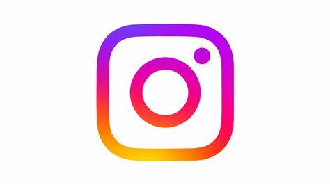 深入分析Instagram如何成为全球领先的视觉社交平台,探讨其独特的功能、用户体验以及对现代社交和数字营销的深远影响。
