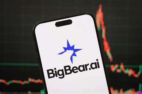 从海军合作新闻到财务数据与市场预期,多维解析导致 BigBear.ai(BBAI)股价波动的关键因素,并提供投资者应关注的风险与潜在催化点
