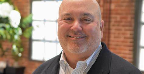 深入探讨Mark Casady加盟FMG担任执行主席后的重要意义,解析他丰富的金融服务行业经验、人工智能专长及强大人脉网络如何助力FMG加速创新发展,带动财富管理行业向数字化和智能化转型。
