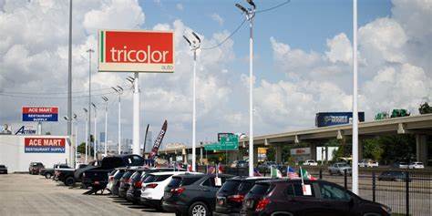 深入剖析华尔街对信贷市场过热的担忧,梳理形成原因、关键信号、潜在后果及投资者与监管应对路径,帮助读者在复杂市场中做出更明智的判断
