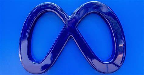 近期,Meta因被控通过非法下载并传播版权保护的成人影片来训练其人工智能模型,卷入重大版权诉讼。这场诉讼不仅关乎知识产权保护,更揭示了人工智能训练数据获取中的道德与法律挑战,成为科技界关注焦点。本文深入探讨事件背景、法律争议及人工智能发展中的合规问题。
