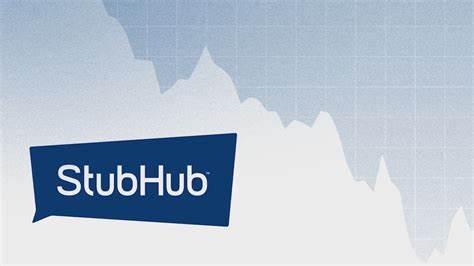 分析StubHub首次公开募股(IPO)遇挫背后的原因,探讨当下资本市场的复杂性以及火热市场环境下企业面临的挑战,揭示为何热度不能简单等同于成功。
