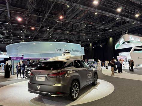 探索Pony.ai在中东推广机器人出租车的战略布局、技术适应、监管环境与商业模式,以及在高温、沙尘与快速城市化背景下实现规模化运营所需的关键要素与风险应对之道。
