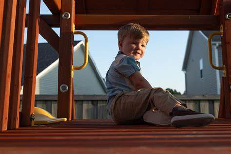 部分心脏移植作为一种创新性的心脏修复手术,正逐步改变先天性和复杂性心脏病的治疗格局,为众多患者带来新的生机和希望。本文深入探讨部分心脏移植的发展历程、手术原理、临床应用以及未来展望,助您全面了解这项前沿医疗技术的潜力和价值。
