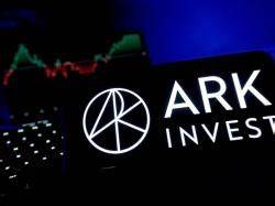 解析方舟(Ark)近期交易动作:卖出Tempus AI持仓的背景、公司与监管进展,及方舟将资金配置到哪些标的,帮助投资者理解其投资逻辑与潜在影响。
