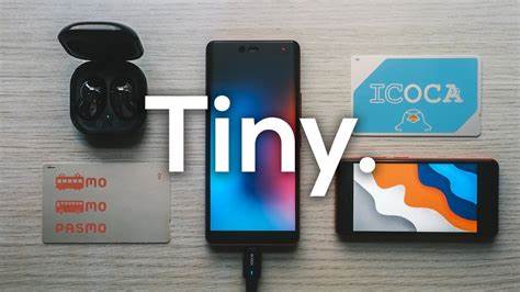 你可能没听过的日本迷你智能手机:小屏时代的隐秘花园
