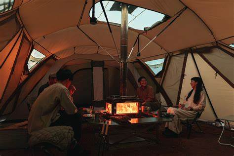 深入了解日本著名户外品牌斯诺峰(Snow Peak)如何通过创新产品和独特生活理念,将自然与现代生活完美融合,推动户外文化与生态可持续发展的新趋势。
