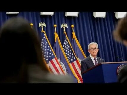 随着全球经济环境的变化,亚洲新兴市场在政策宽松的推动下展现出复苏迹象,尽管政治风险依然存在,投资者对于市场未来充满信心。本文详细分析了亚洲新兴市场股票的现状及未来展望,并探讨政策宽松对市场影响的深远意义。
