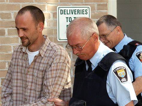 深入探讨Marc Vickers在Facebook上的个人资料以及社交媒体在现代生活中的重要性,揭示如何通过平台展示自我和维护人际关系。文章结合社交媒体趋势,帮助读者理解如何优化自己的线上形象。
