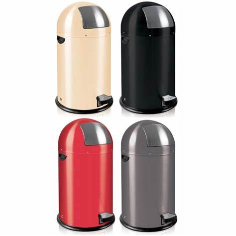 介绍厨房脚踏垃圾桶的优势、材质选择、使用技巧及多样款式,帮助消费者打造卫生便捷的厨房环境,提升生活品质。
