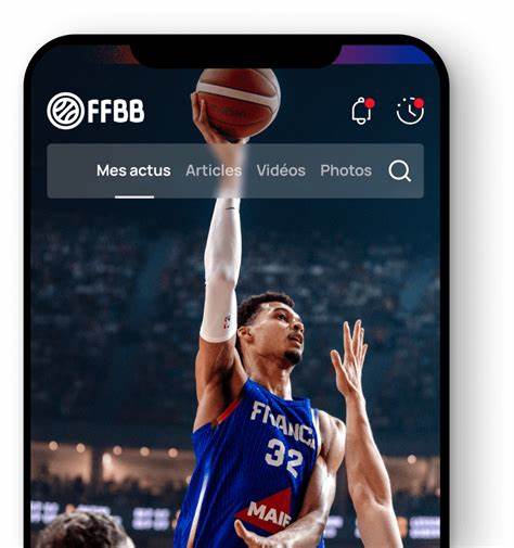 法国篮球联合会(FFBB)的新闻发布不仅反映了篮球运动的最新发展,也展现了其在推广篮球文化、提升竞技水平及推动社会融合中的重要作用。本文深入探讨FFBB新闻发布的内容及其对篮球运动界和公众的多维影响。
