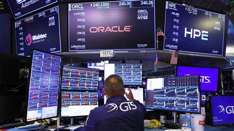 探讨当前人工智能行业的迅猛发展,分析市场热情是否理性,以及与历史技术泡沫的对比,揭示AI产业未来发展的可能趋势和挑战。
