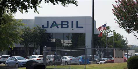 捷普科技发布了超出市场预期的季度盈利报告,并提供了积极的全年展望,然而公司股价却出现了明显下跌。本文深入分析了这一现象背后的多重因素,解析市场反应及未来走势,帮助投资者更全面理解捷普目前的市场表现。
