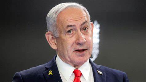 随着加沙战争持续升级,以色列的国际孤立程度显著加深,多个国家纷纷采取制裁和文化体育抵制措施,触发外界关于以色列是否会重蹈南非种族隔离时代被全面孤立的覆辙的热议。本文深入探讨当前局势、各方反应及未来趋势,解析以色列在国际舞台上的地位变迁。
