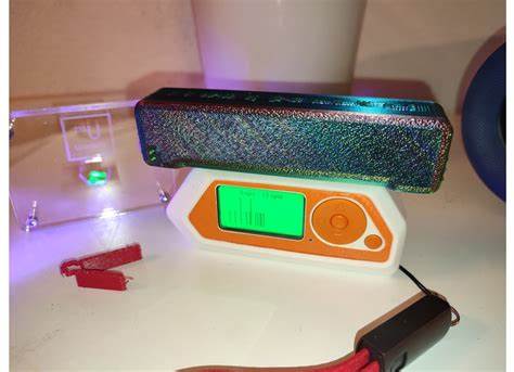 深入了解Flipper Zero盖革计数器的功能、应用场景及其在便携式辐射监测领域的独特优势,助你掌握最新技术动态和安全测量方法。
