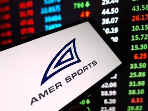本文详细分析了安迈体育(Amer Sports)最新提高2025年第三季度业绩预期的背景和原因,探讨其多元品牌组合、市场策略以及未来几年内的增长动力,帮助投资者和行业观察者深入了解公司长期财务规划与市场表现。

