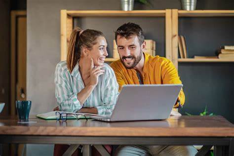 探讨Meta平台与Alphabet(谷歌)两只科技巨头股票的投资价值,分析它们在人工智能领域的领先优势及持续增长动力,助力投资者把握科技行业的长期发展机遇。
