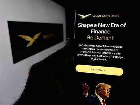 世界自由金融(WLFI)代币在上市后遭遇剧烈回调,市值大幅缩水,投资者信心动摇。本文深入解析WLFI代币的价格走势、市场表现及背后的特朗普家族影响,揭示加密货币市场的新动向和潜在风险。
