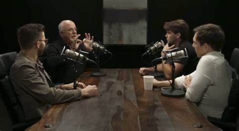 在现代理财观念中,债务常被视为风险,但"好债务"的存在引发了广泛讨论。两位知名财经人物格雷厄姆·斯蒂芬与戴夫·拉姆齐就此展开对话,探讨债务在财富积累中的潜在作用。通过深入分析他们的观点,了解如何理性运用债务助力财富增值。
