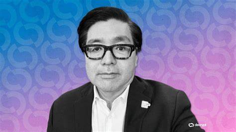 围绕比特矿宣布近9.8亿美元买入以太坊,使其以太坊金库规模增至约110亿美元后的市场反应、战略意义、风险评估与未来展望,分析对投资者、加密市场供需与监管环境的潜在影响
