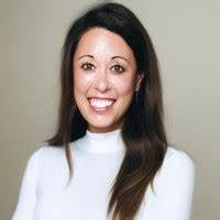 本文全面介绍了Becky Good作为临床副教授的职业背景、学术成就及其在医学教育和临床实践中的影响力,揭示她如何通过教学和研究推动医疗领域的发展。
