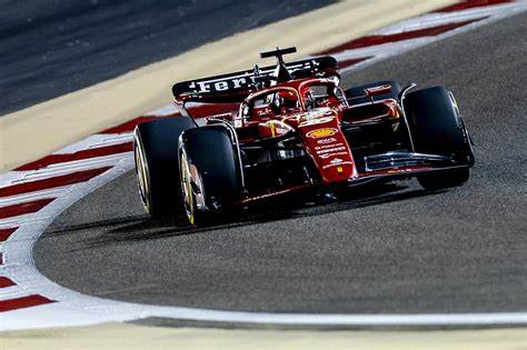 深入分析2025年一级方程式锦标赛的赛程安排、车手表现、车队动向及技术革新,解读赛季亮点与未来趋势,助力赛车爱好者全面了解F1世界。
