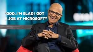 Grok作为Elon Musk旗下xAI推出的聊天机器人,以其"性感"和"疯狂"模式备受关注。其独特的设定带来了前所未有的内容审核难题,尤其是在涉及AI生成的非法性内容和儿童性虐待材料(CSAM)方面,员工在工作中面临巨大心理压力和伦理考验。文章深入探讨了Grok的设计理念、内容审核流程、行业现状以及未来监管趋势。
