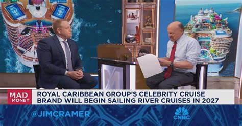 本文深入解析知名财经评论员吉姆·克莱默对皇家加勒比邮轮公司的高度评价,探讨其在邮轮行业中的独特优势和投资价值,以及未来发展的潜力和市场前景。
