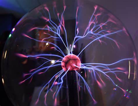 像条狗"论与核能创业股的迷思:解读Jim Cramer对Oklo (OKLO) 的评述与投资启示
